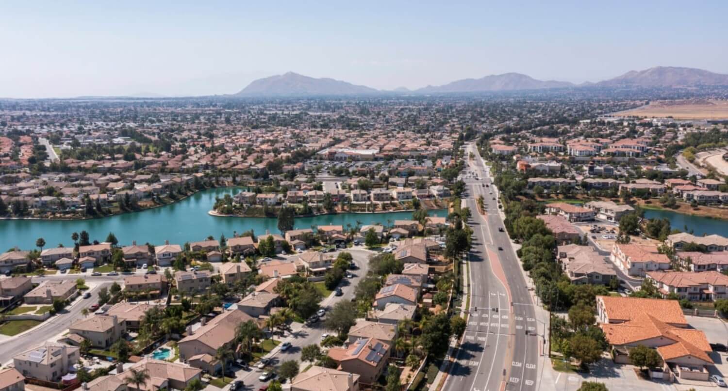 Fast & Easy Online Loans in Moreno Valley, CA - Get Money Today